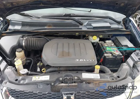 2013 Dodge Grand Caravan Sxt z USA, uszkodzony, nr VIN 2C4RDGCG5DR687274